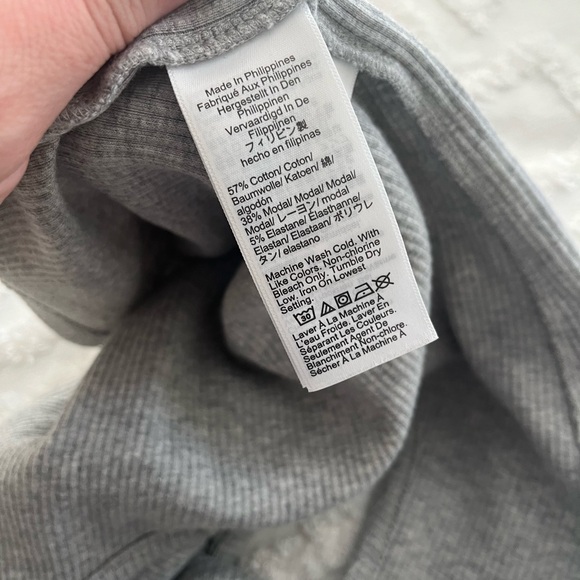 J. Crew New favorite tank top in vintage rib - Picture 4 of 4